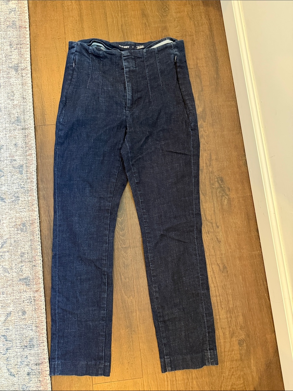 Old Navy Dark Blue Cropped Jeans for Women